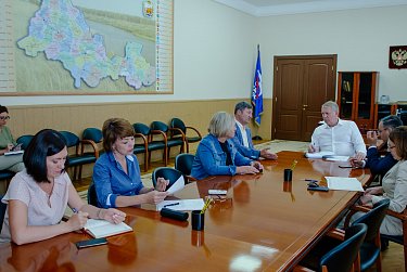 Депутаты готовятся к парламентской сессии